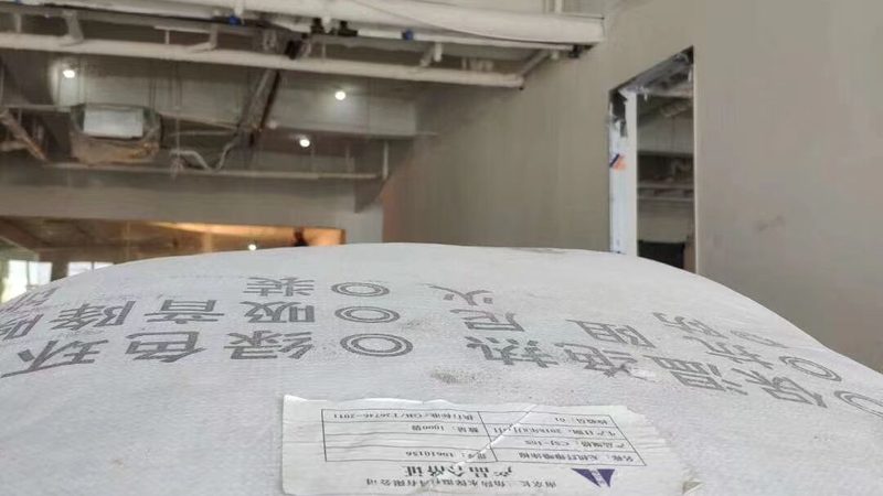 钢结构厂房岩棉板：关键材料的选择与解析